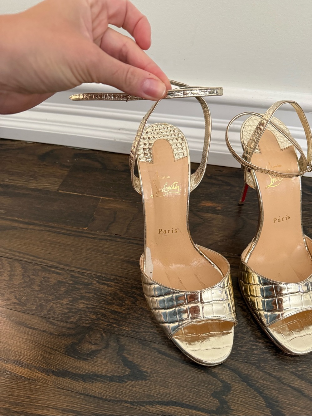 Christian Louboutin Gold Metallic Croc-Embossed Slingback Sandals size 40 - Picture 9 of 10